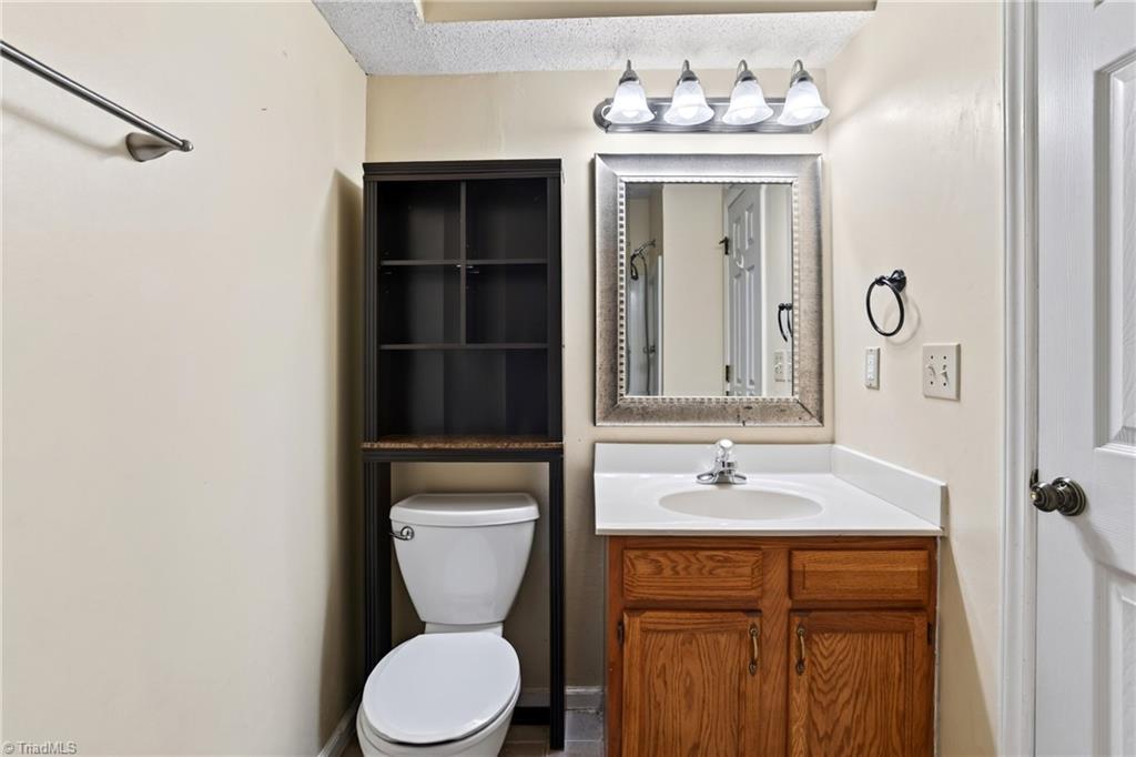 3642 Morris Farm Drive # 2b Property Photo 37