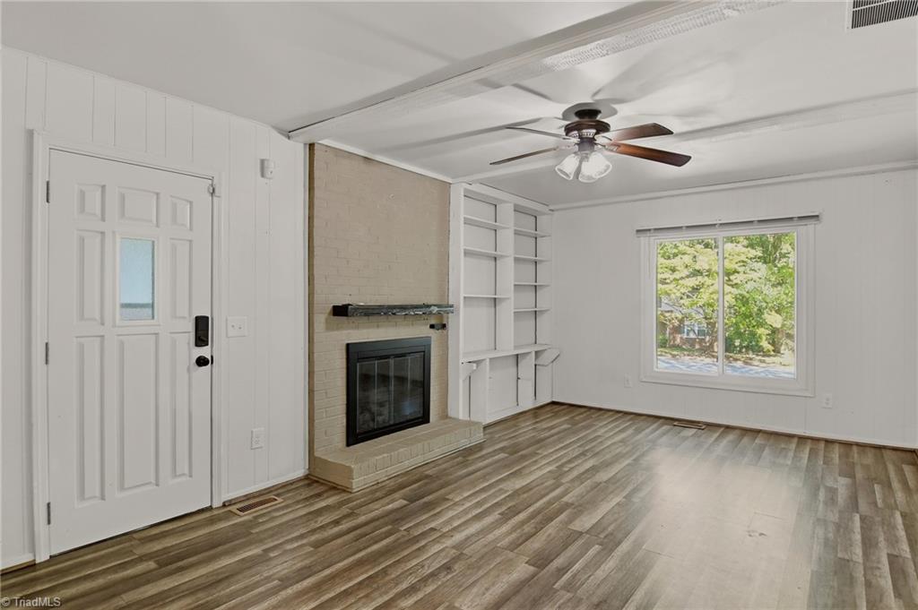 4403 Kingsland Drive Property Photo 14