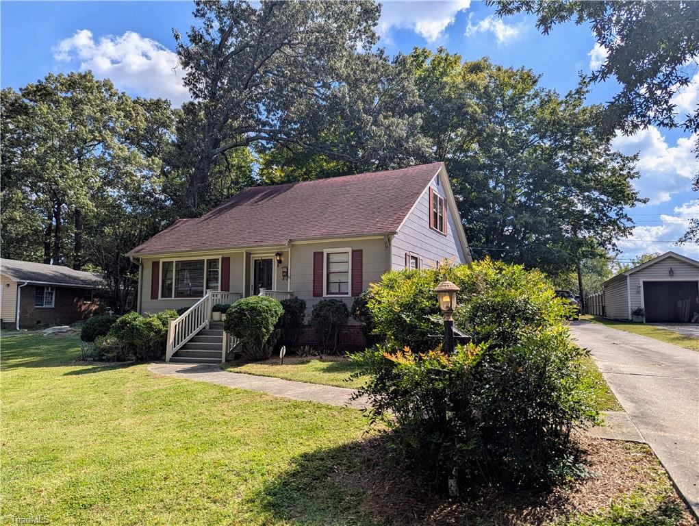 113 Circle Drive Property Photo 2
