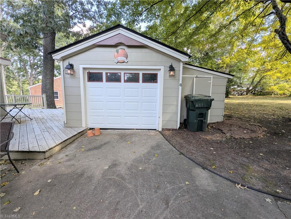 113 Circle Drive Property Photo 3