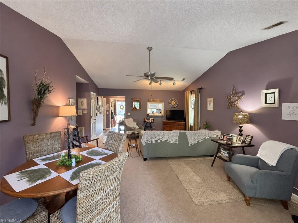 33 Brandy Court Property Photo 6