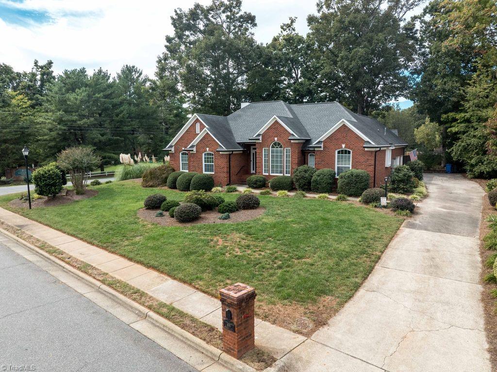 400 Savannah Lane Property Photo 5
