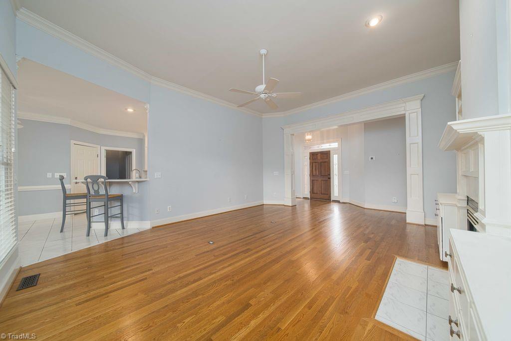 400 Savannah Lane Property Photo 9