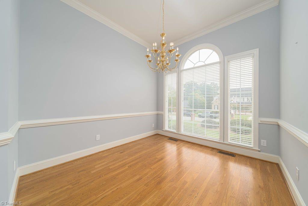 400 Savannah Lane Property Photo 13