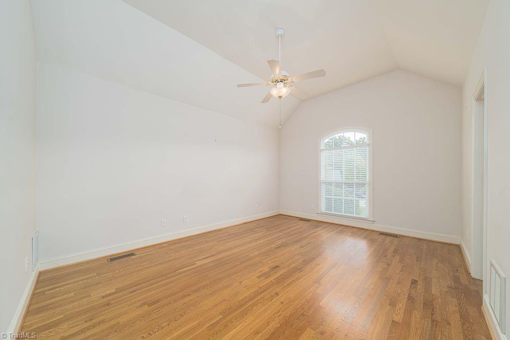 400 Savannah Lane Property Photo 14