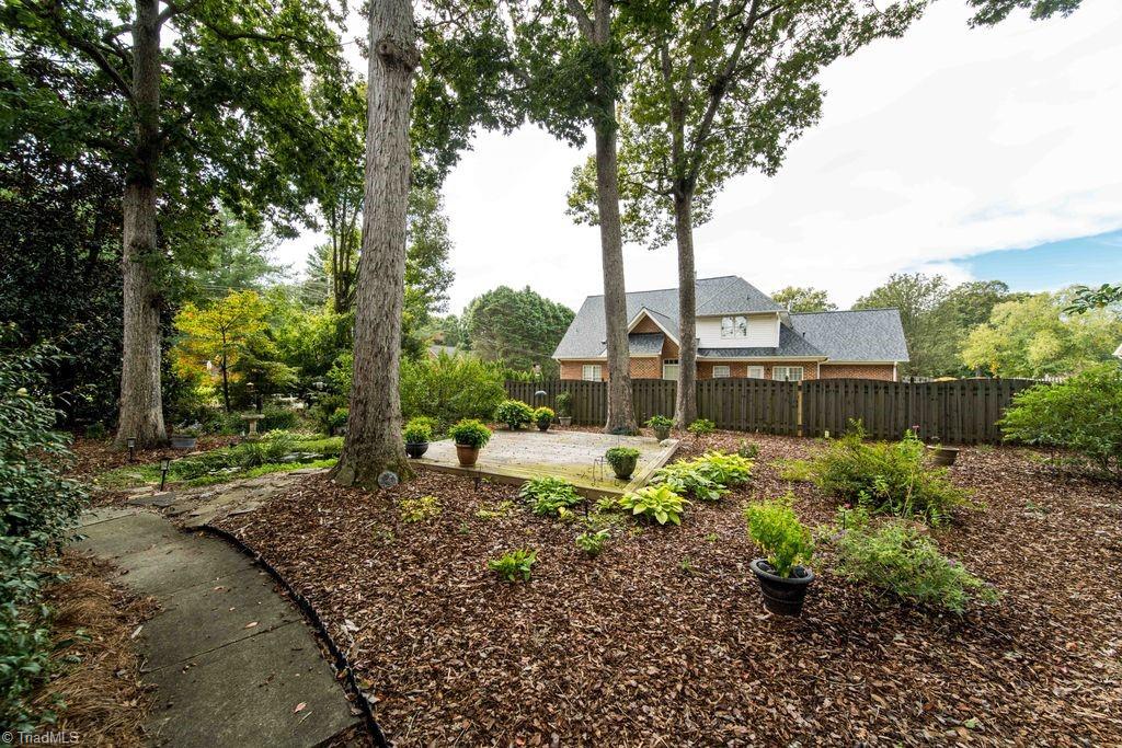 400 Savannah Lane Property Photo 32