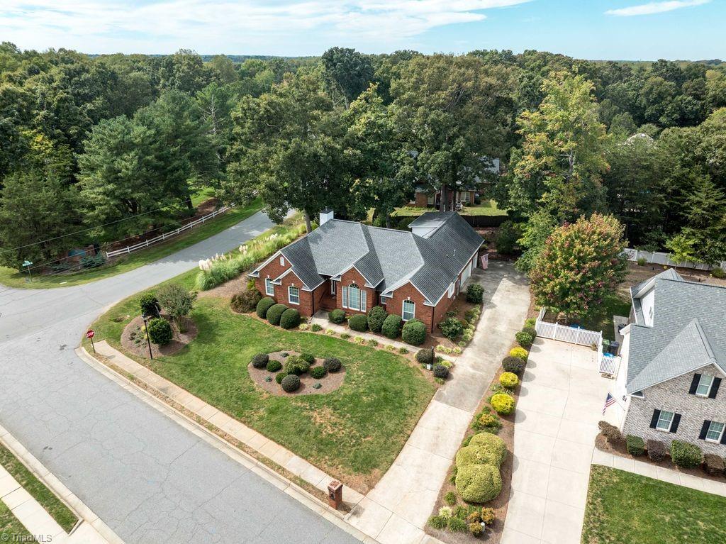 400 Savannah Lane Property Photo 35