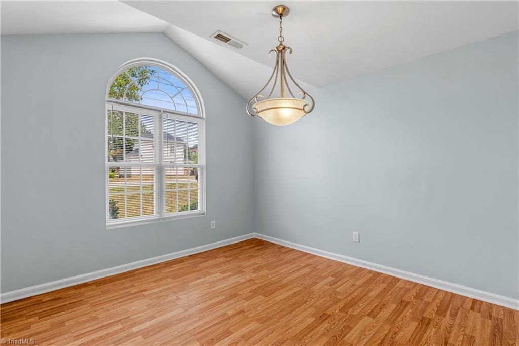 405 Dudley Street Property Photo 7