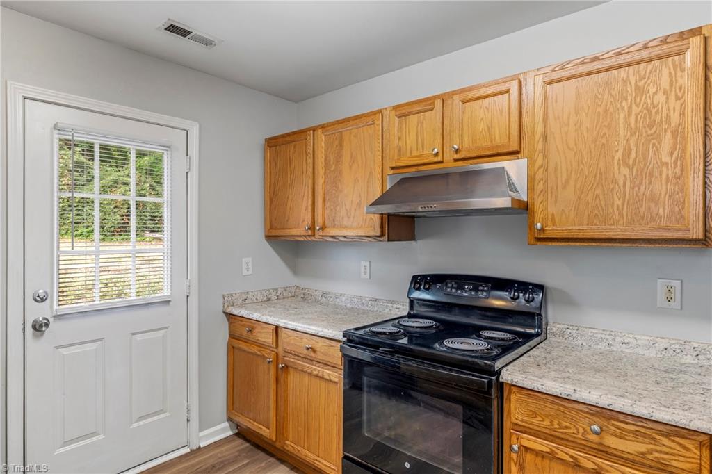 405 Dudley Street Property Photo 11