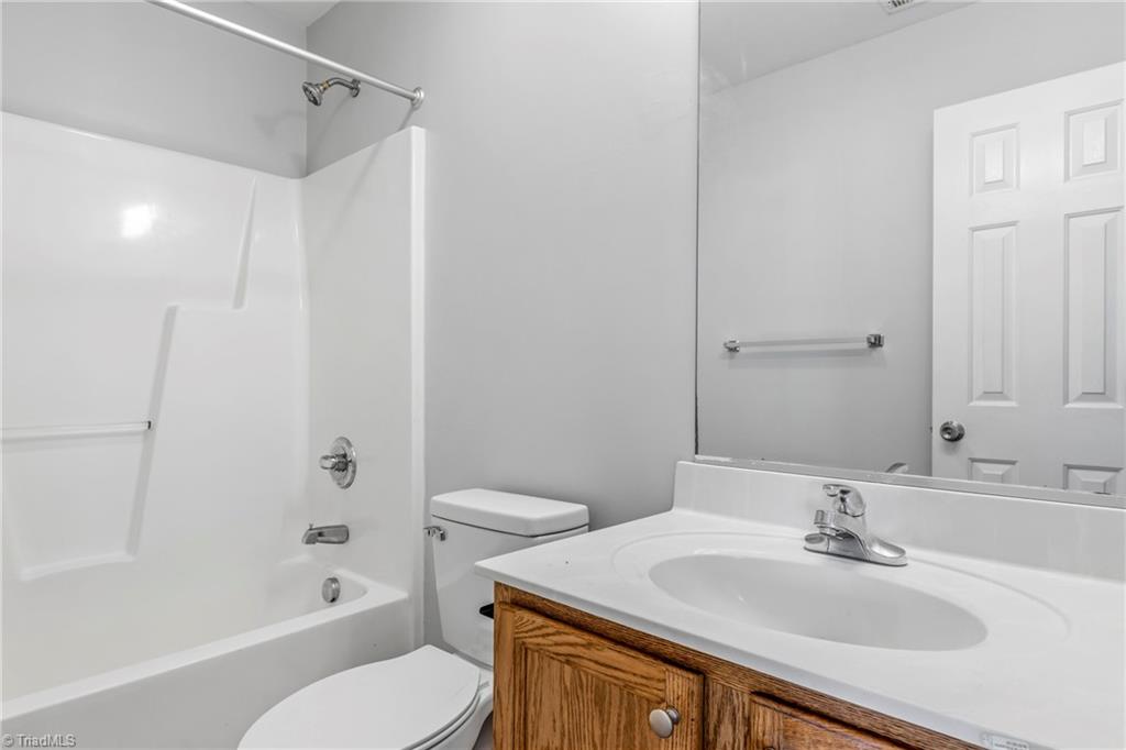 405 Dudley Street Property Photo 19