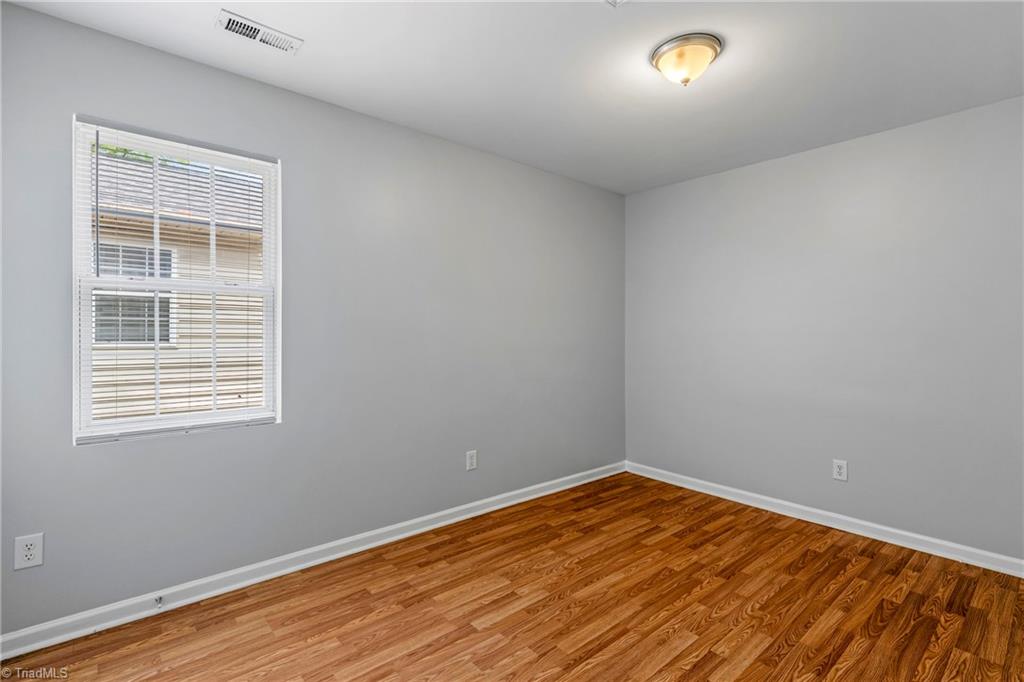 405 Dudley Street Property Photo 20
