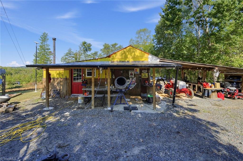 1158 Rockingham Lake Road Property Photo 6