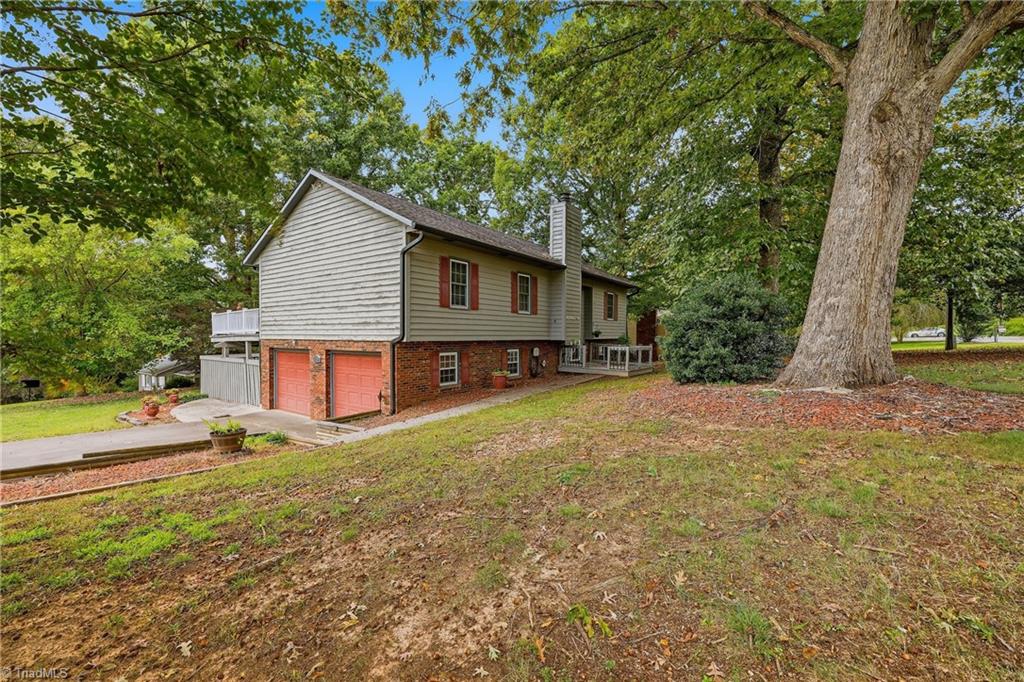 113 Little John Circle Property Photo 5