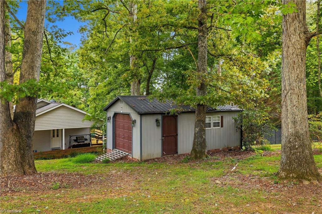 113 Little John Circle Property Photo 8
