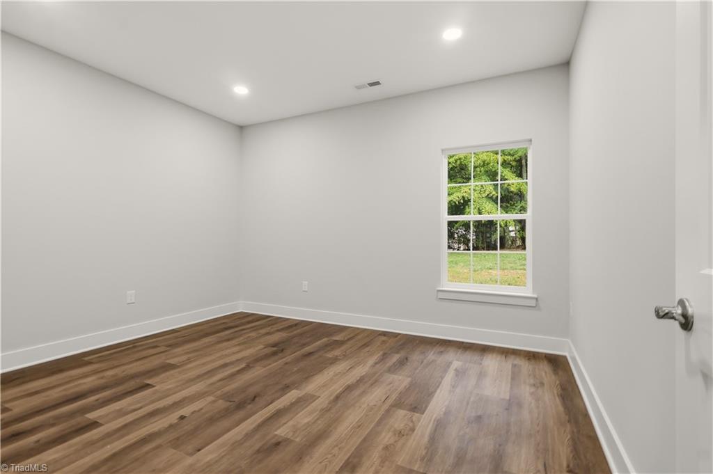 1004 Phineas Drive Property Photo 20