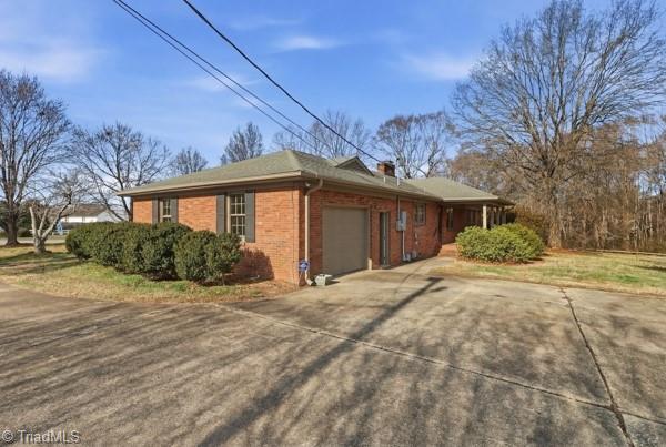 1531 Mount Hope Church Road Property Photo 2