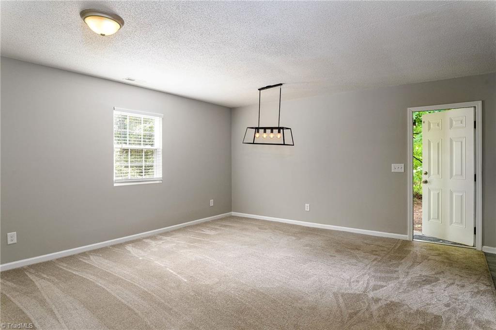 2800 Laguna Avenue Property Photo 11