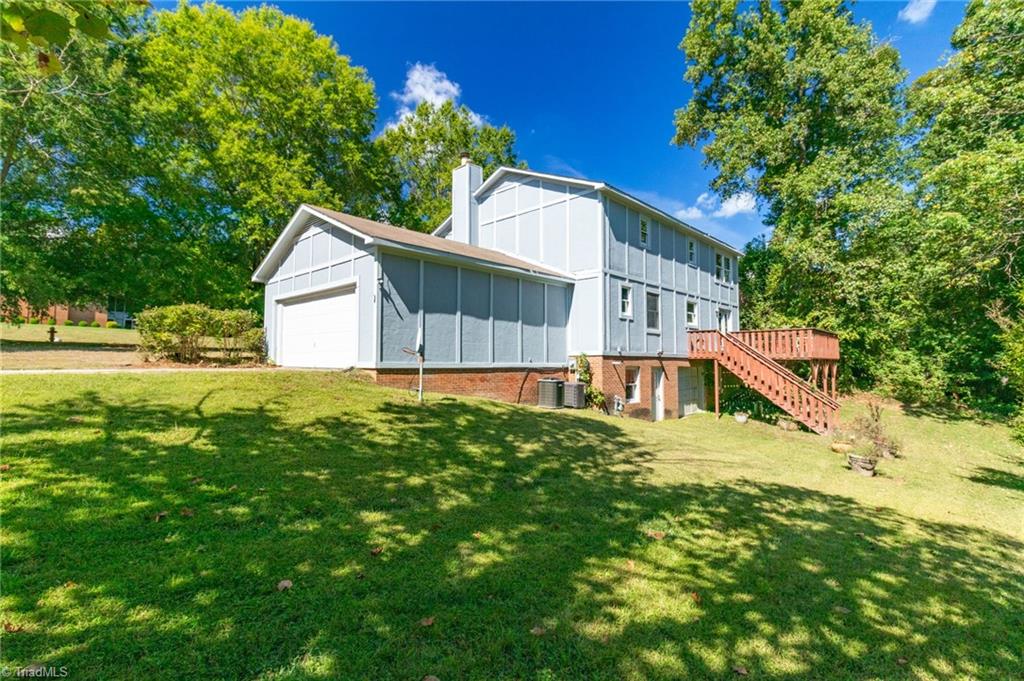 1209 Shalimar Drive Property Photo 3