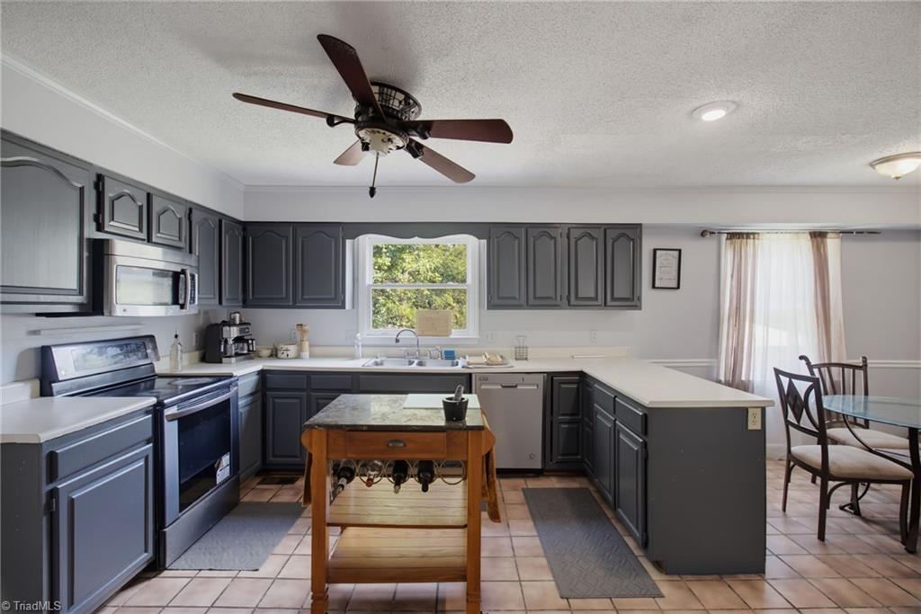 1209 Shalimar Drive Property Photo 12