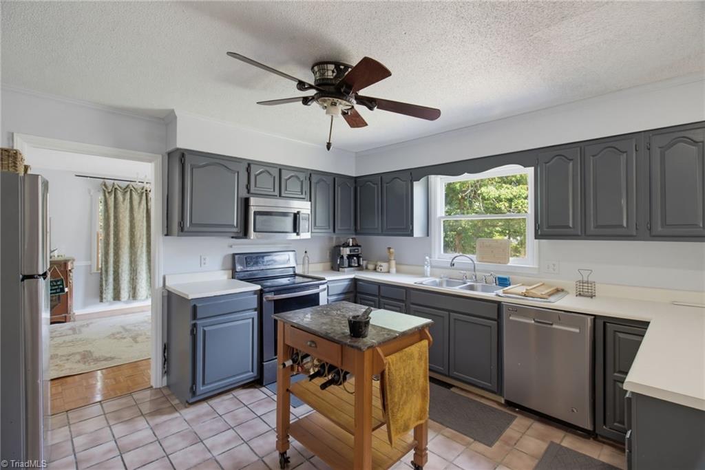 1209 Shalimar Drive Property Photo 13