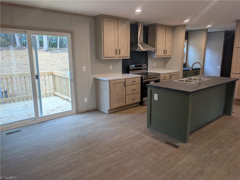 1424 Pineview Road Property Photo 6