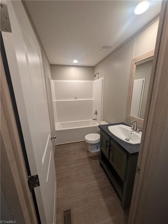 1424 Pineview Road Property Photo 9