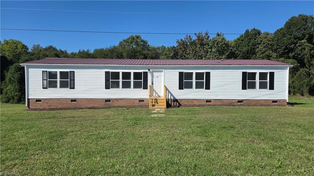 128 Loy Drive Property Photo 1