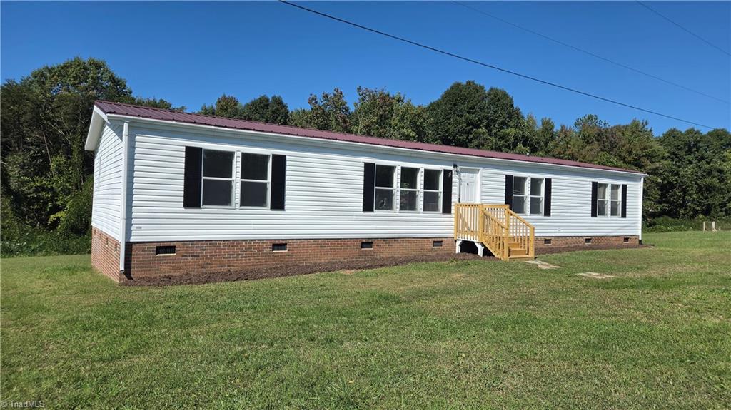 128 Loy Drive Property Photo 1