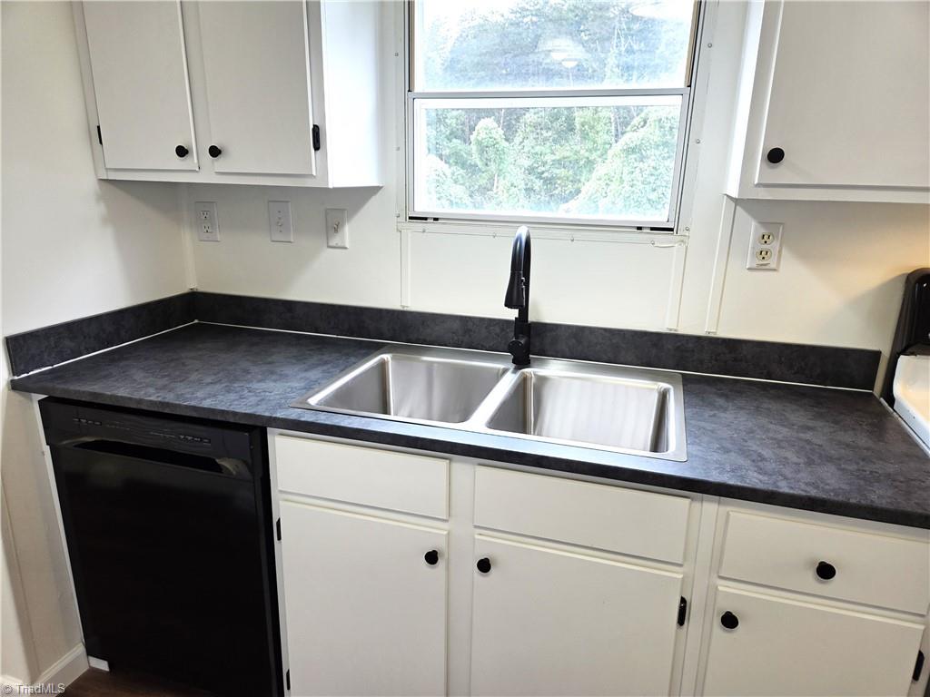 128 Loy Drive Property Photo 10