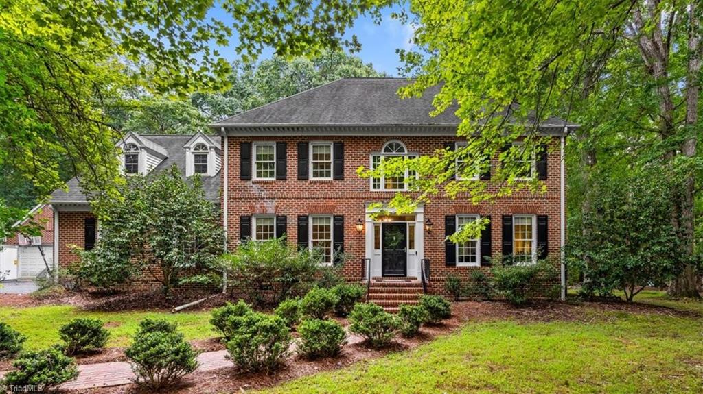 1035 Viewmont Drive Property Photo 1