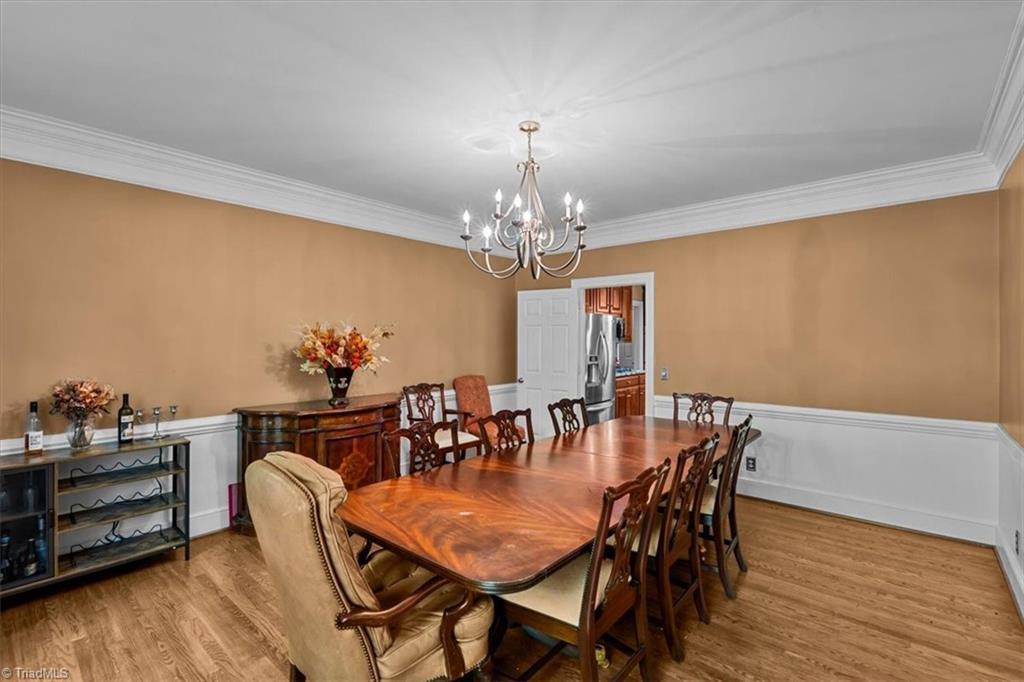 1035 Viewmont Drive Property Photo 14