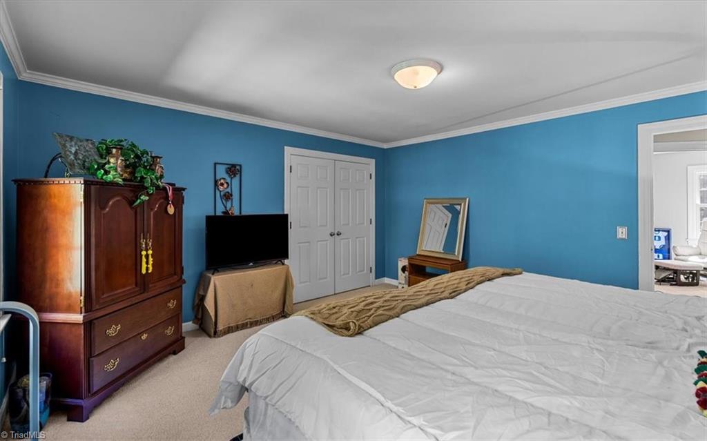 1035 Viewmont Drive Property Photo 23
