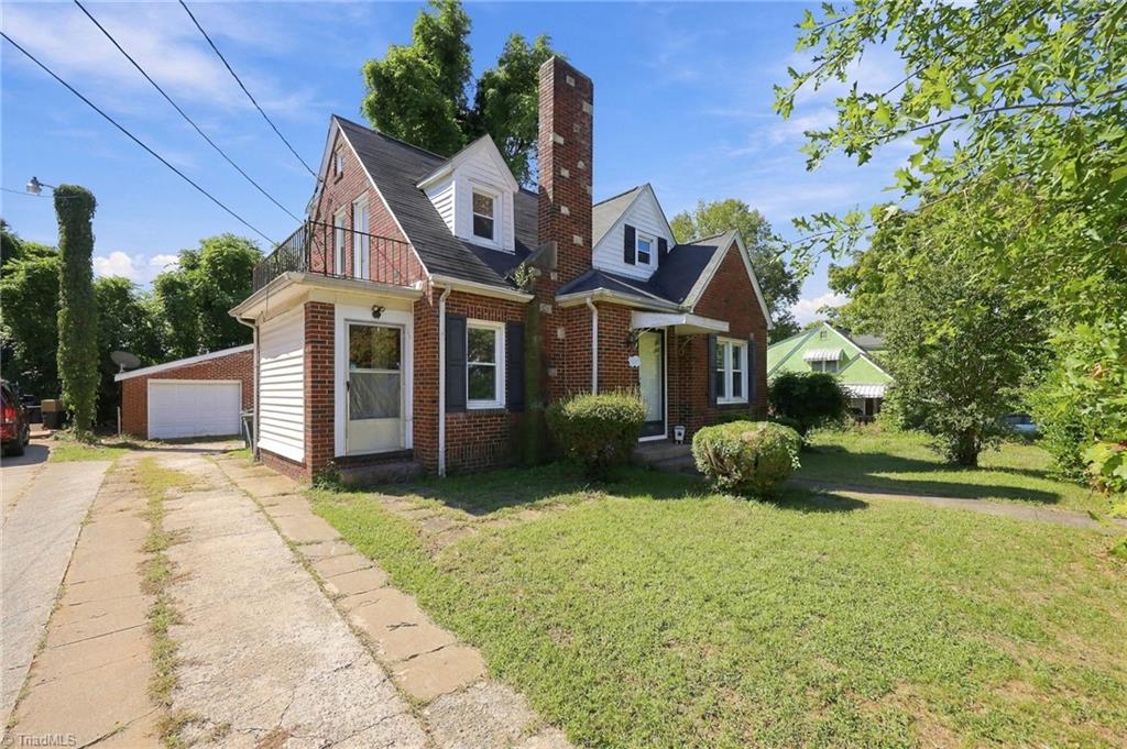 422 W 25th Street Property Photo 2