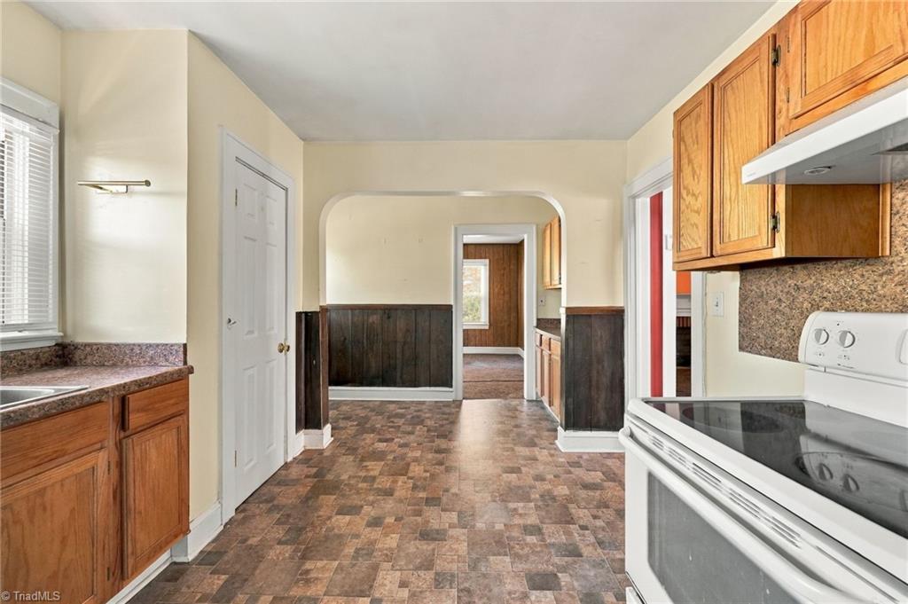422 W 25th Street Property Photo 16