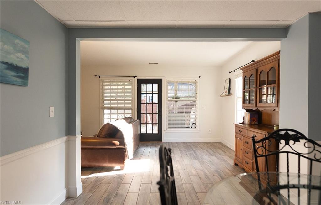3915 Valley Court # F Property Photo 8