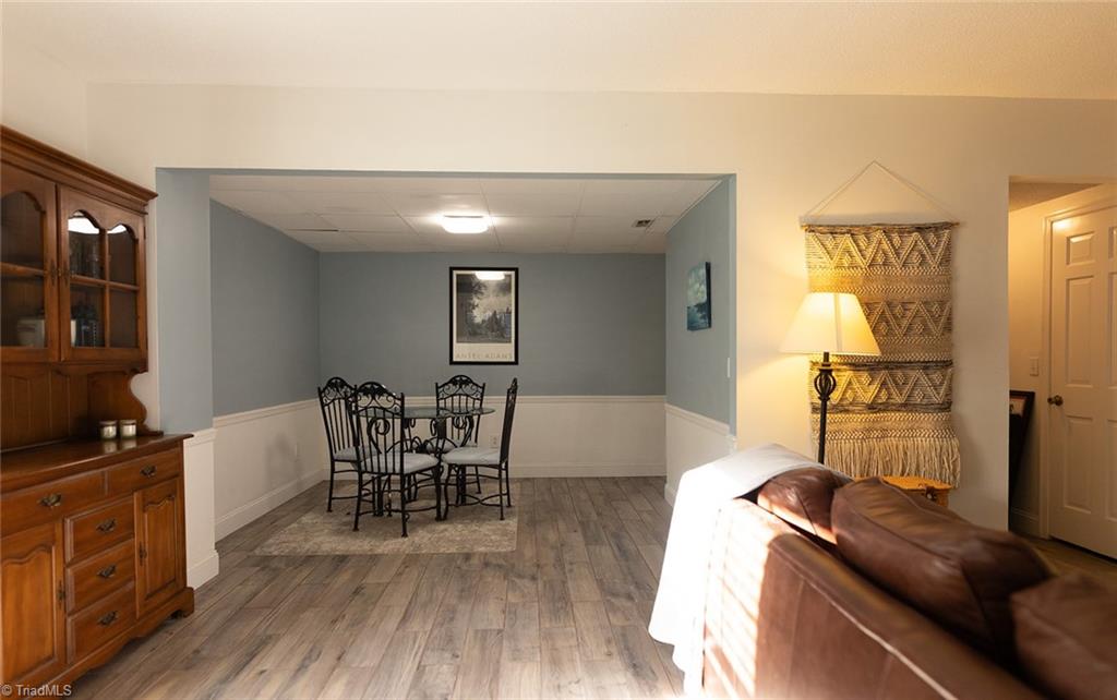 3915 Valley Court # F Property Photo 9