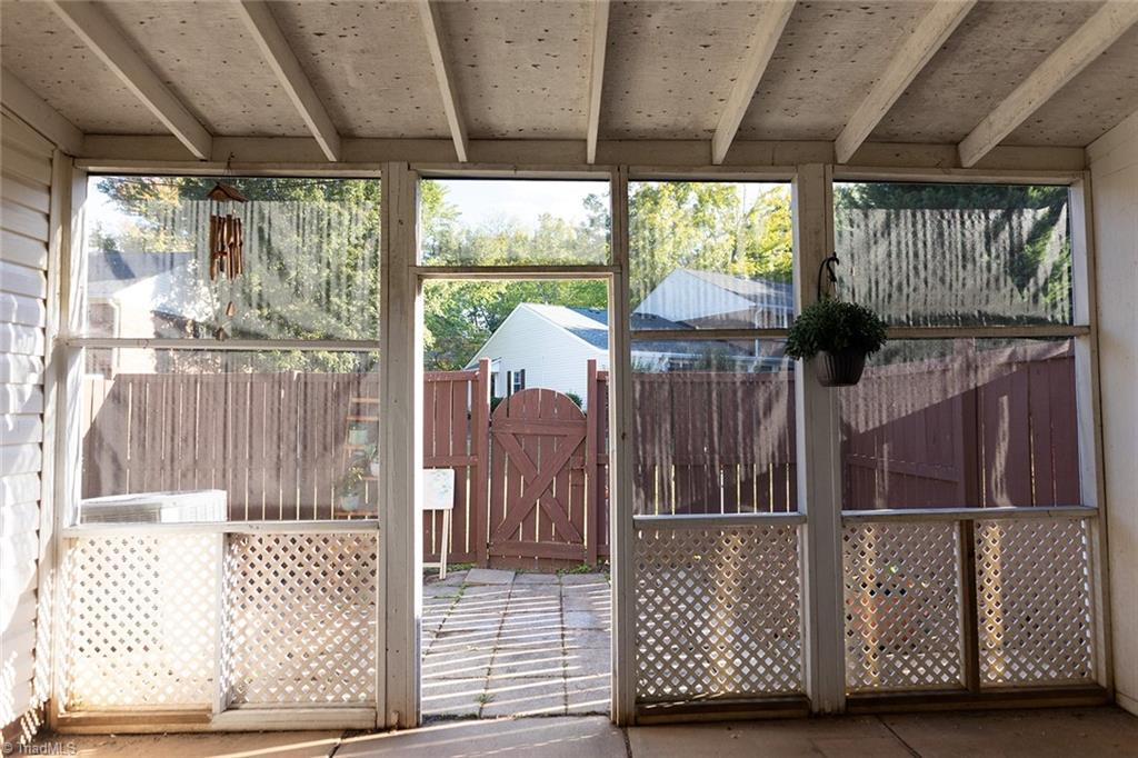 3915 Valley Court # F Property Photo 15