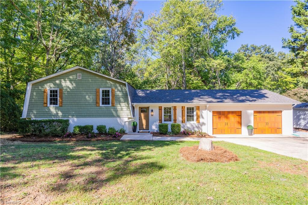 544 Eastwood Drive Property Photo 1