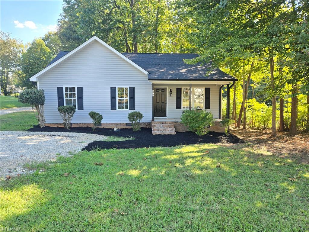 627 Kenneth Road Property Photo 1