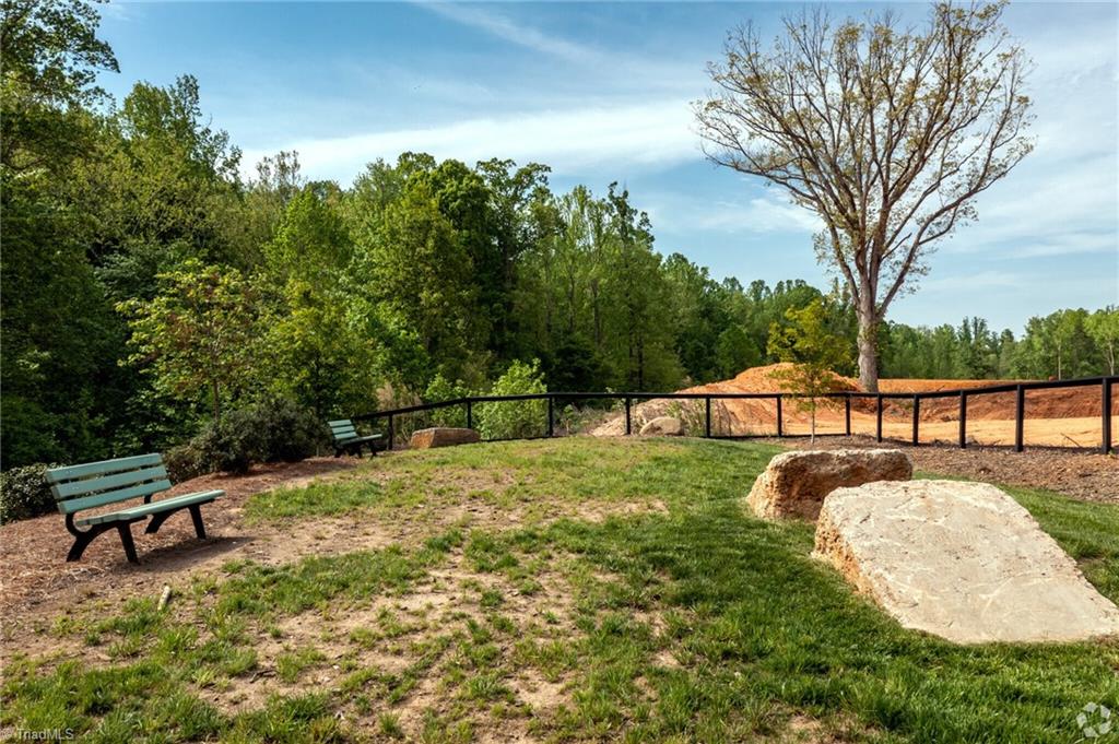 1715 Creekline Drive Property Photo 27