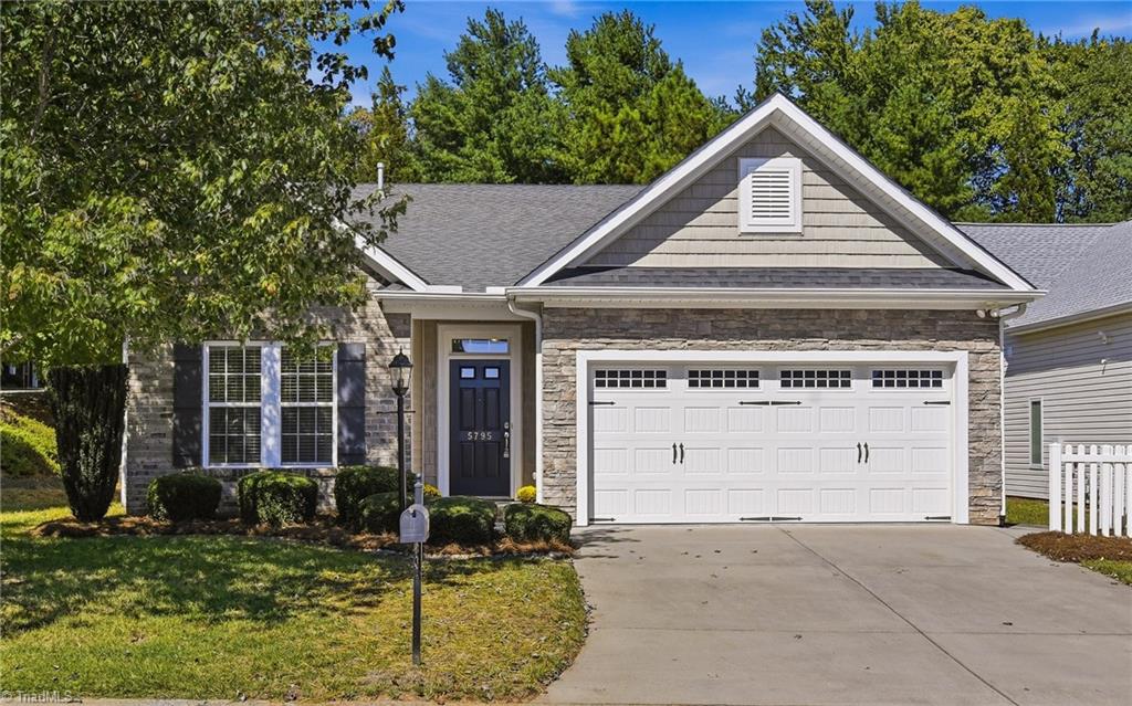 5795 Knoll Court Property Photo 2