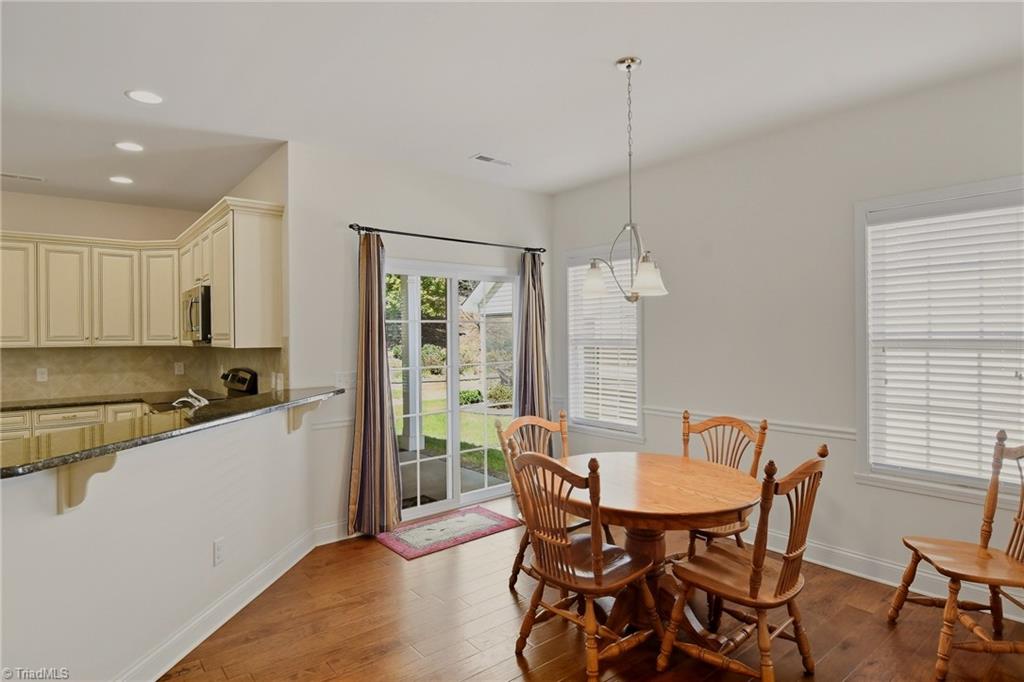 5795 Knoll Court Property Photo 14