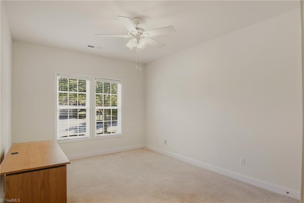 5795 Knoll Court Property Photo 20