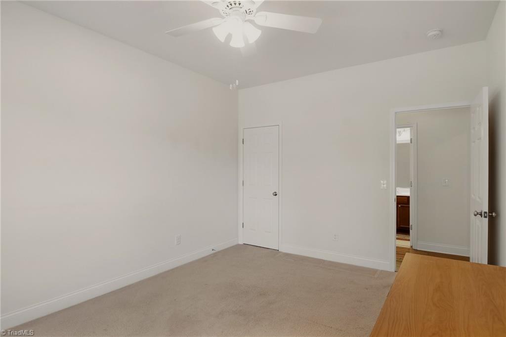 5795 Knoll Court Property Photo 21