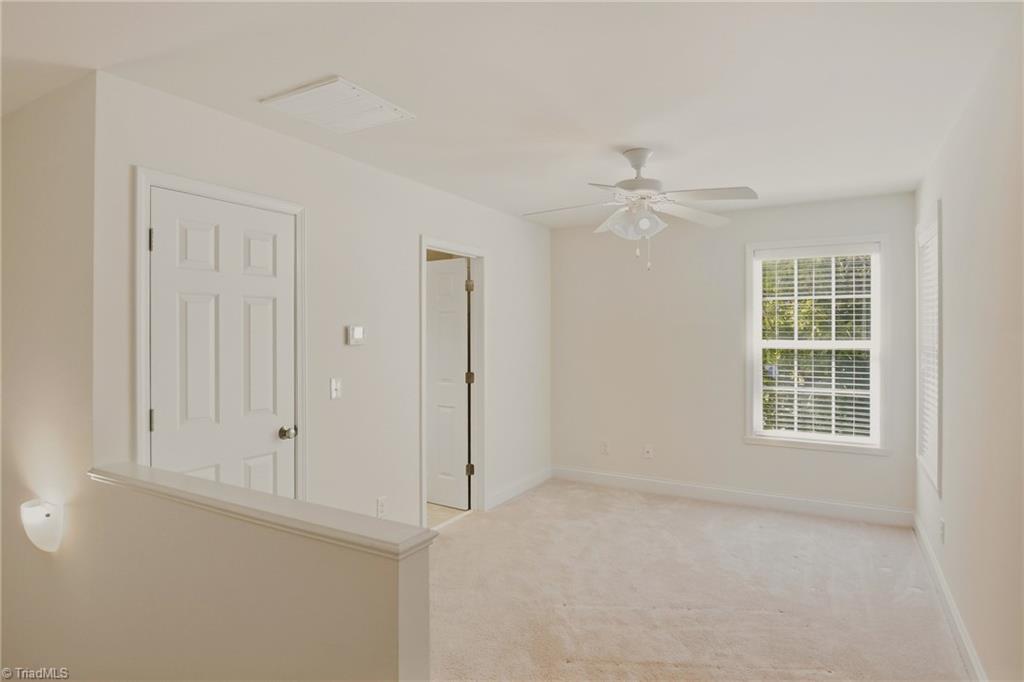 5795 Knoll Court Property Photo 23