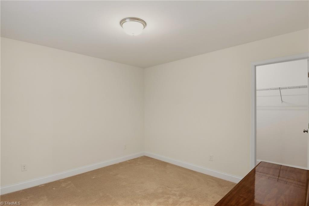 5795 Knoll Court Property Photo 26