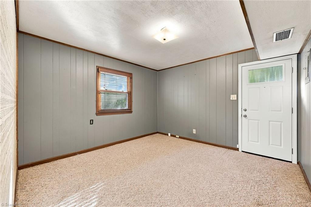 3701 Rolling Road Property Photo 9