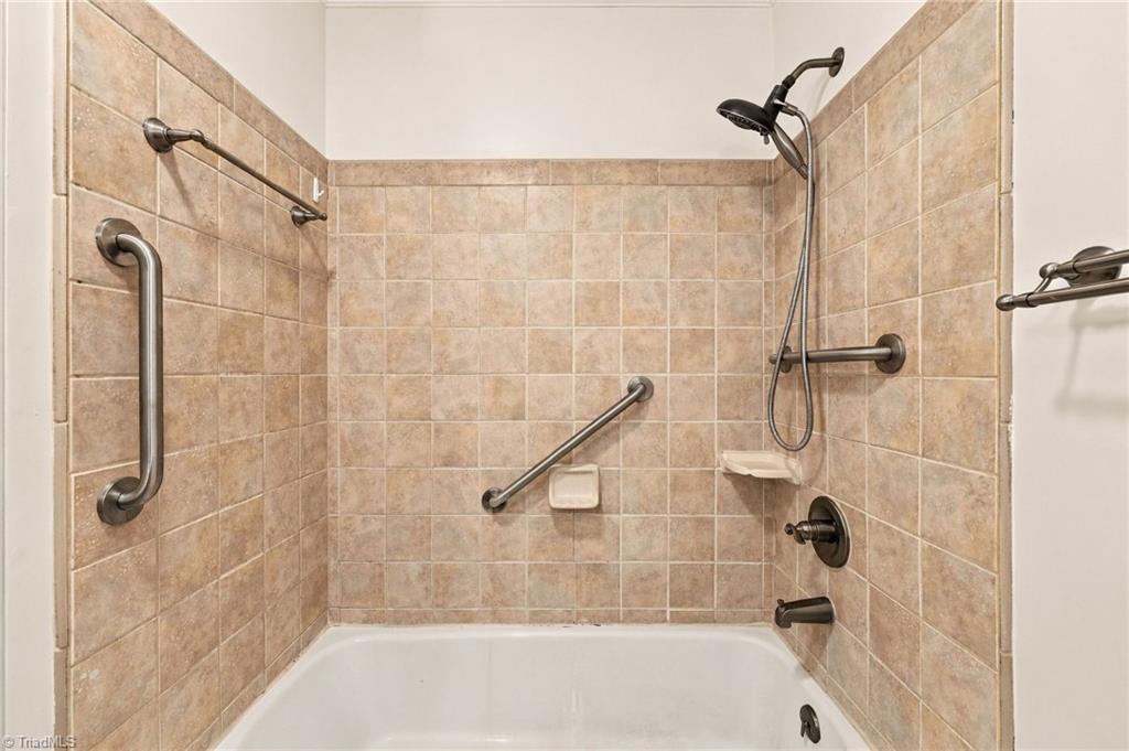 3701 Rolling Road Property Photo 27