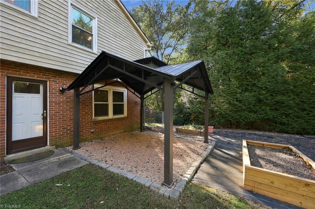 3701 Rolling Road Property Photo 46