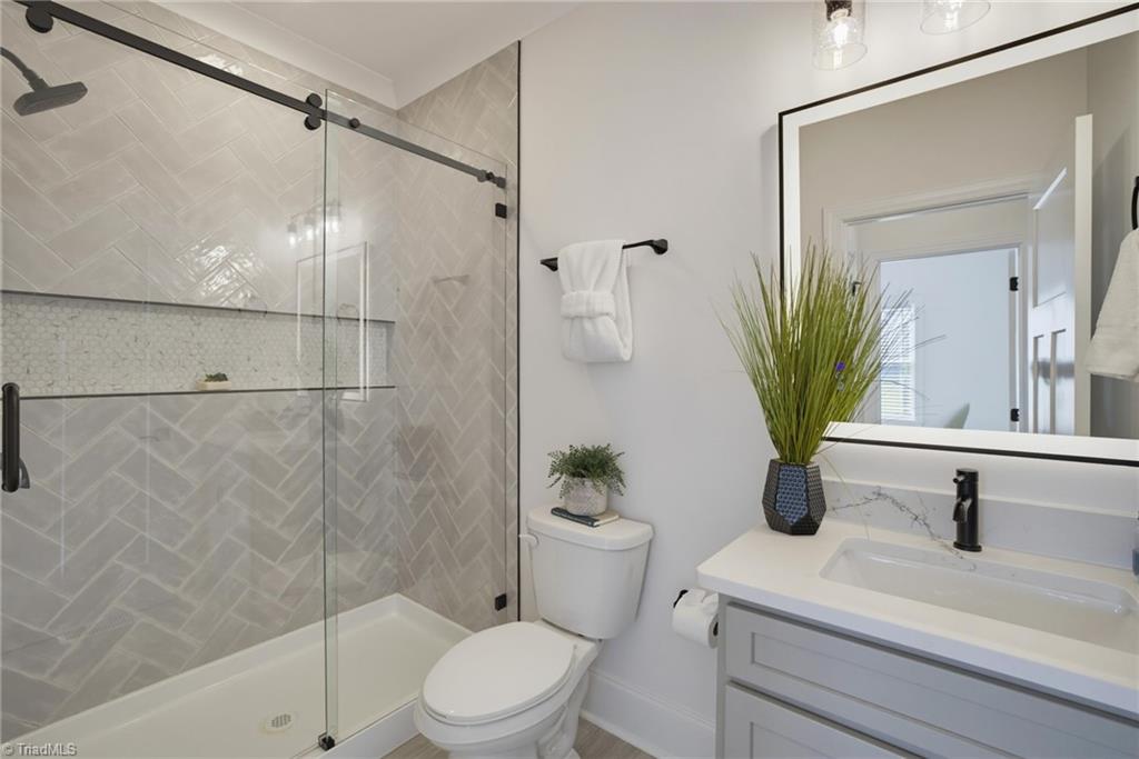 7212 Woodfield Heights Drive Property Photo 27